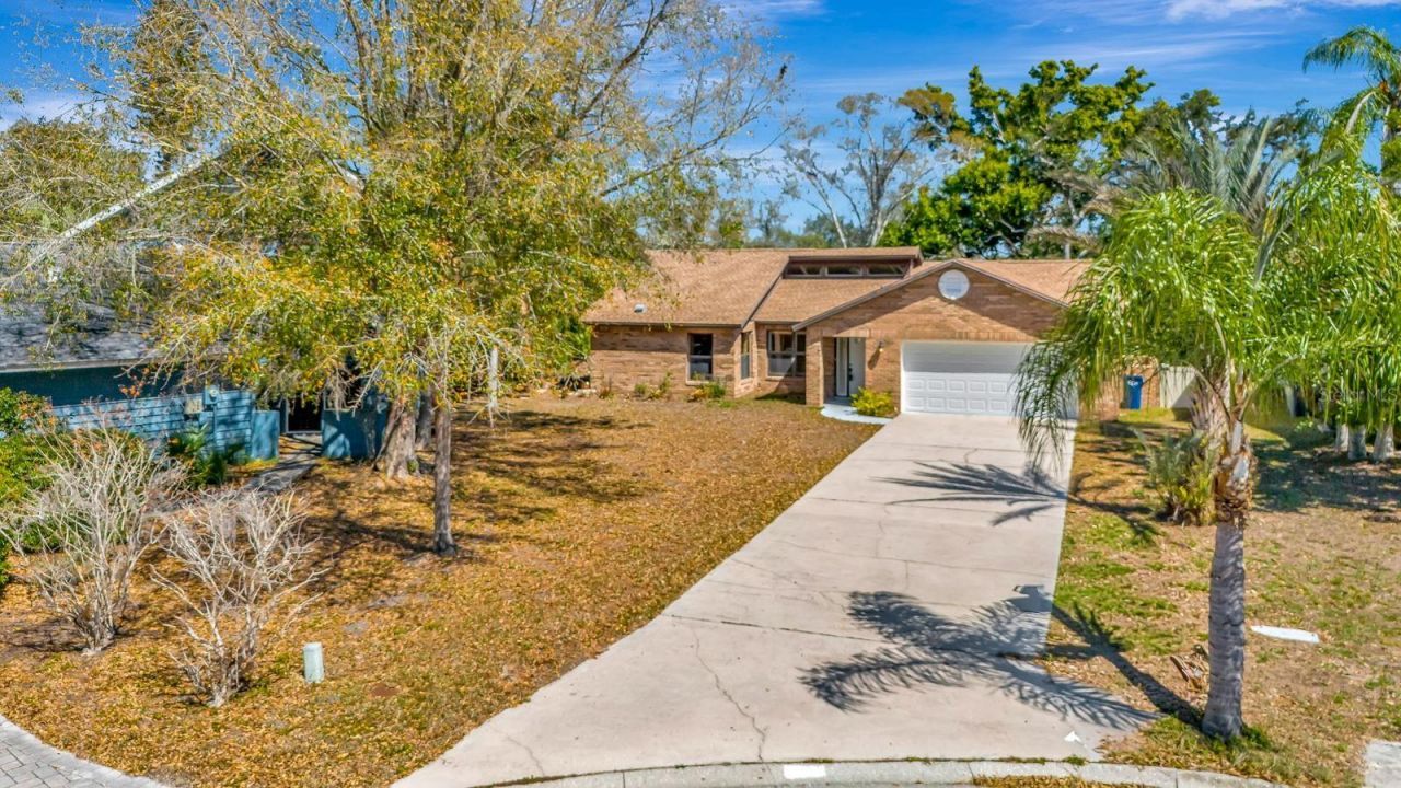 5017 80th Avenue Circle E, Sarasota, FL 34243 Photo