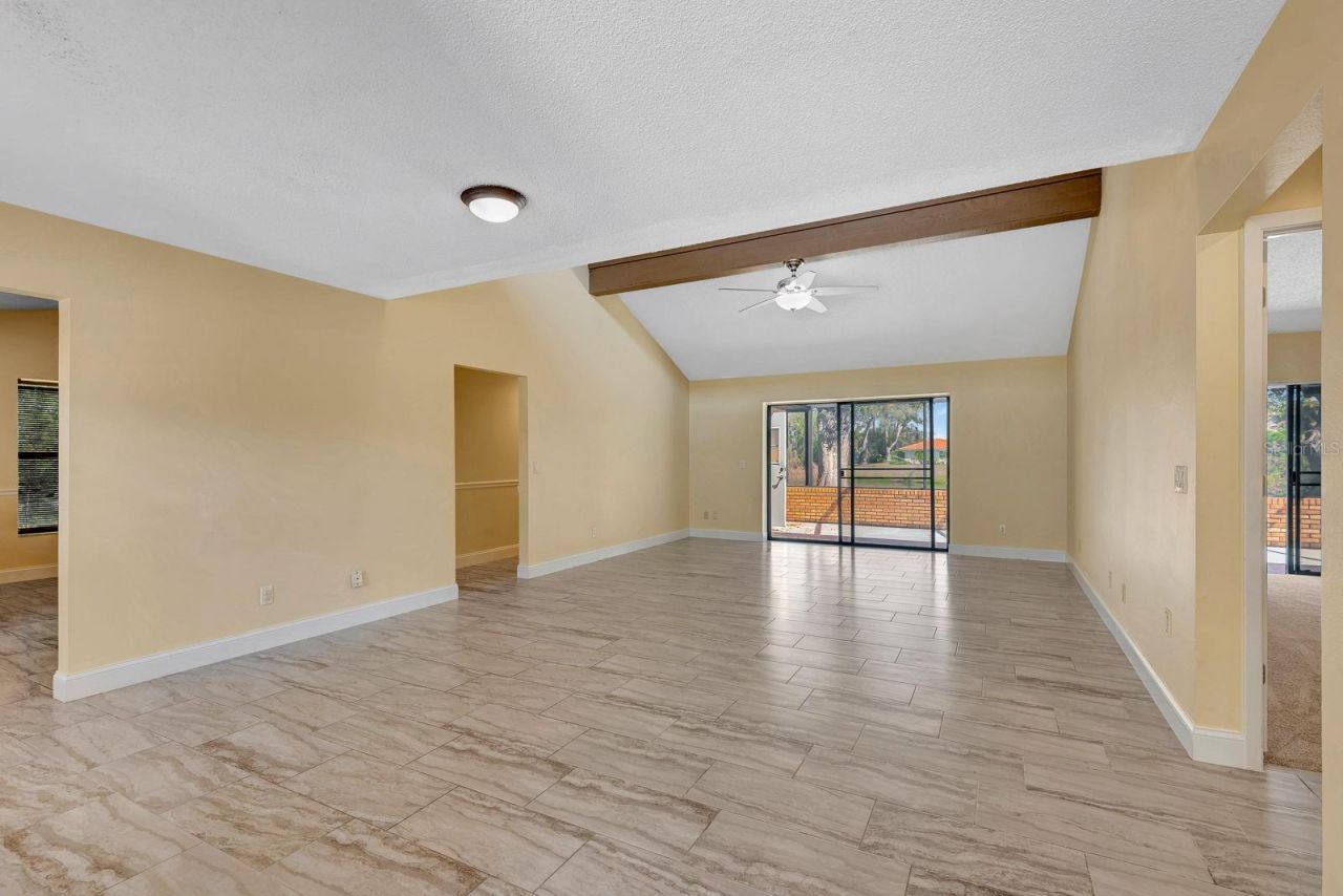 5017 80th Avenue Circle E, Sarasota, FL 34243 Photo