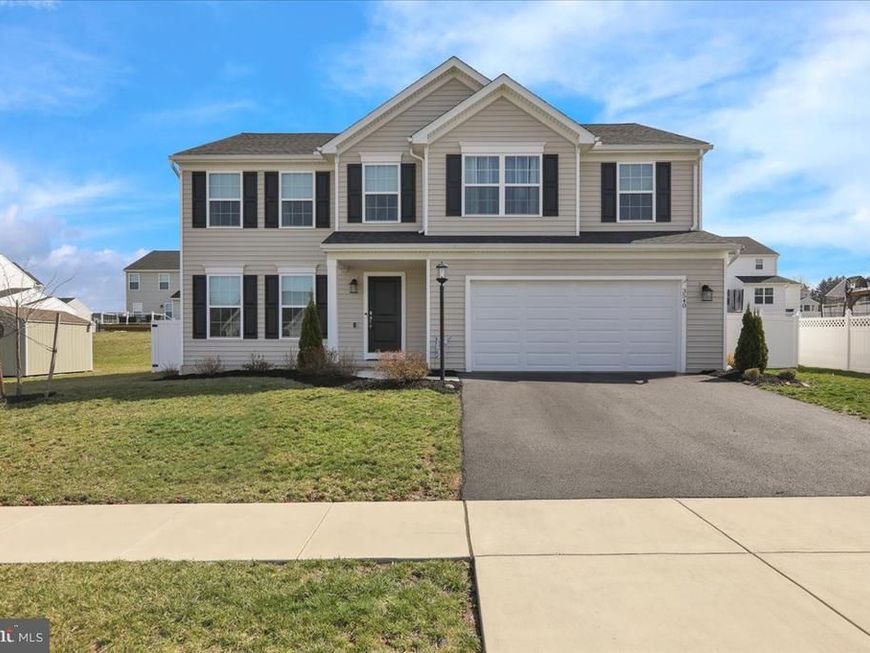 3540 Summer Drive, Dover, PA 17315 Main Photo