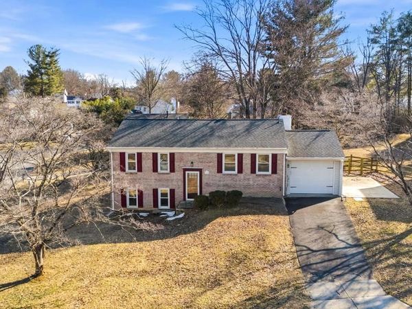 11200 TRIPPON, NORTH POTOMAC, MD 20878