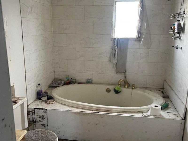 408 W Front Street , New Holland, OH 43145 Photo 7