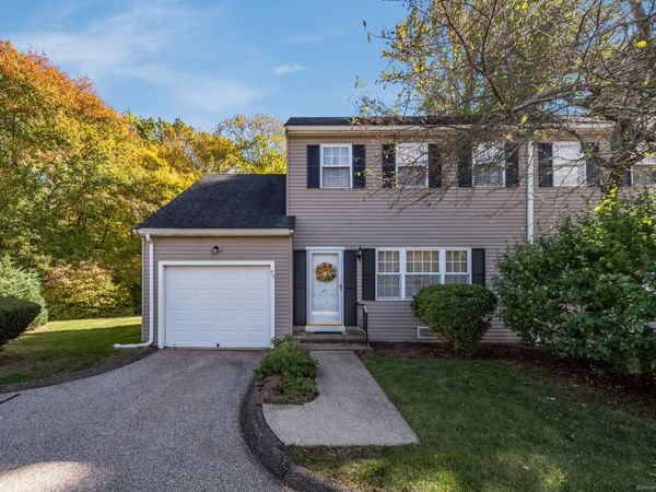 45 Wilshire, Unit 45, Madison, CT 06443