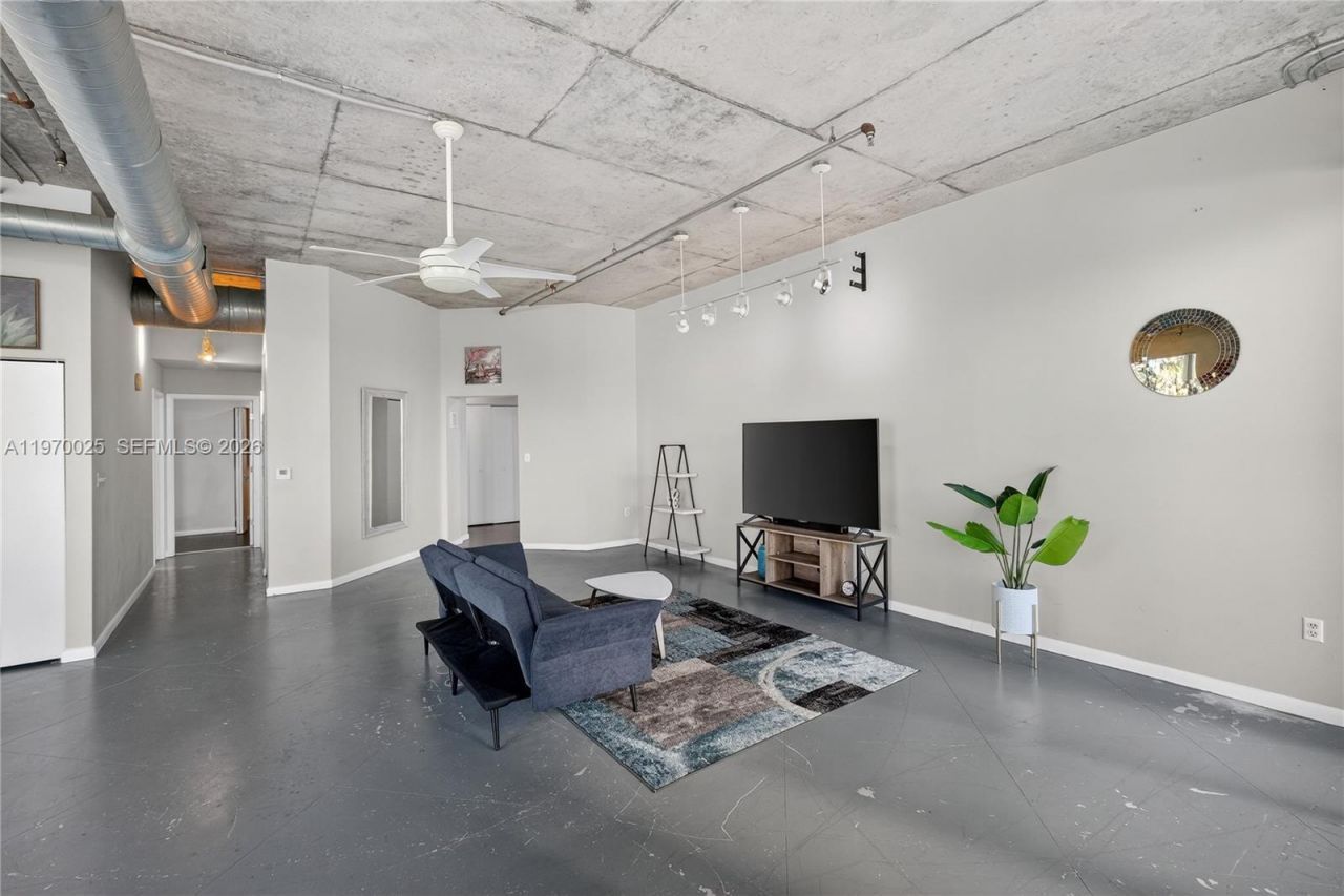 2001 Biscayne Blvd, Unit 2612, Miami, FL 33137 Photo