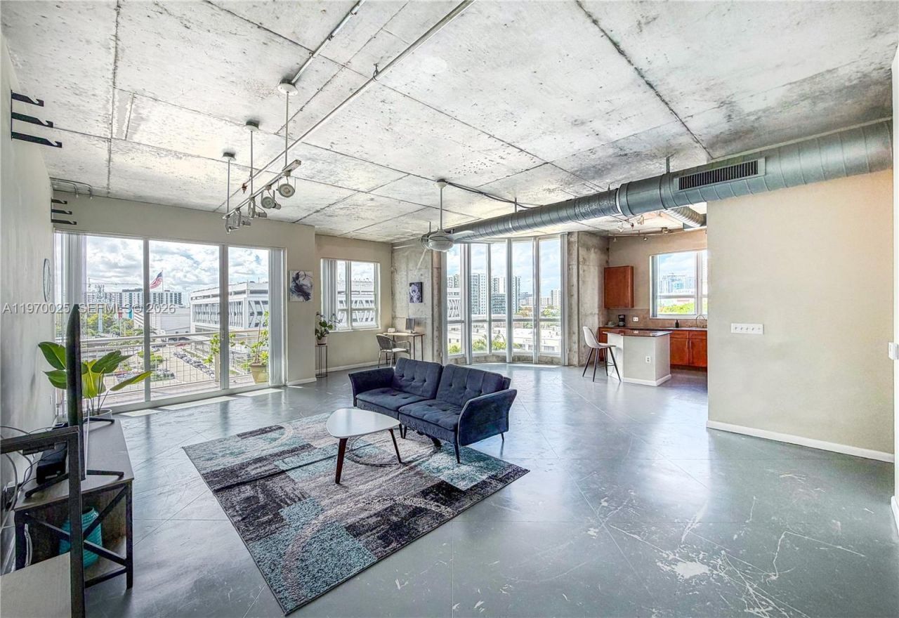 2001 Biscayne Blvd, Unit 2612, Miami, FL 33137 Photo