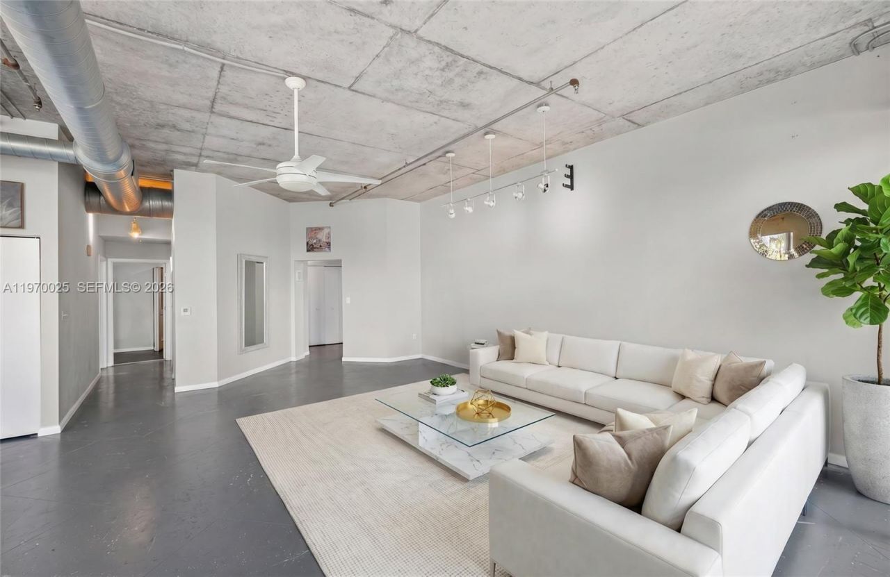 2001 Biscayne Blvd, Unit 2612, Miami, FL 33137 Photo