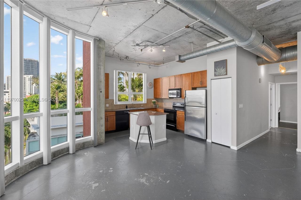 2001 Biscayne Blvd, Unit 2612, Miami, FL 33137 Photo