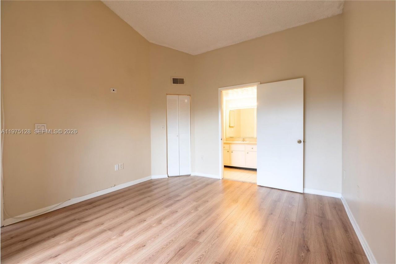 2445 SW 18th Ter , Unit 123, Fort Lauderdale, FL 33315 Photo