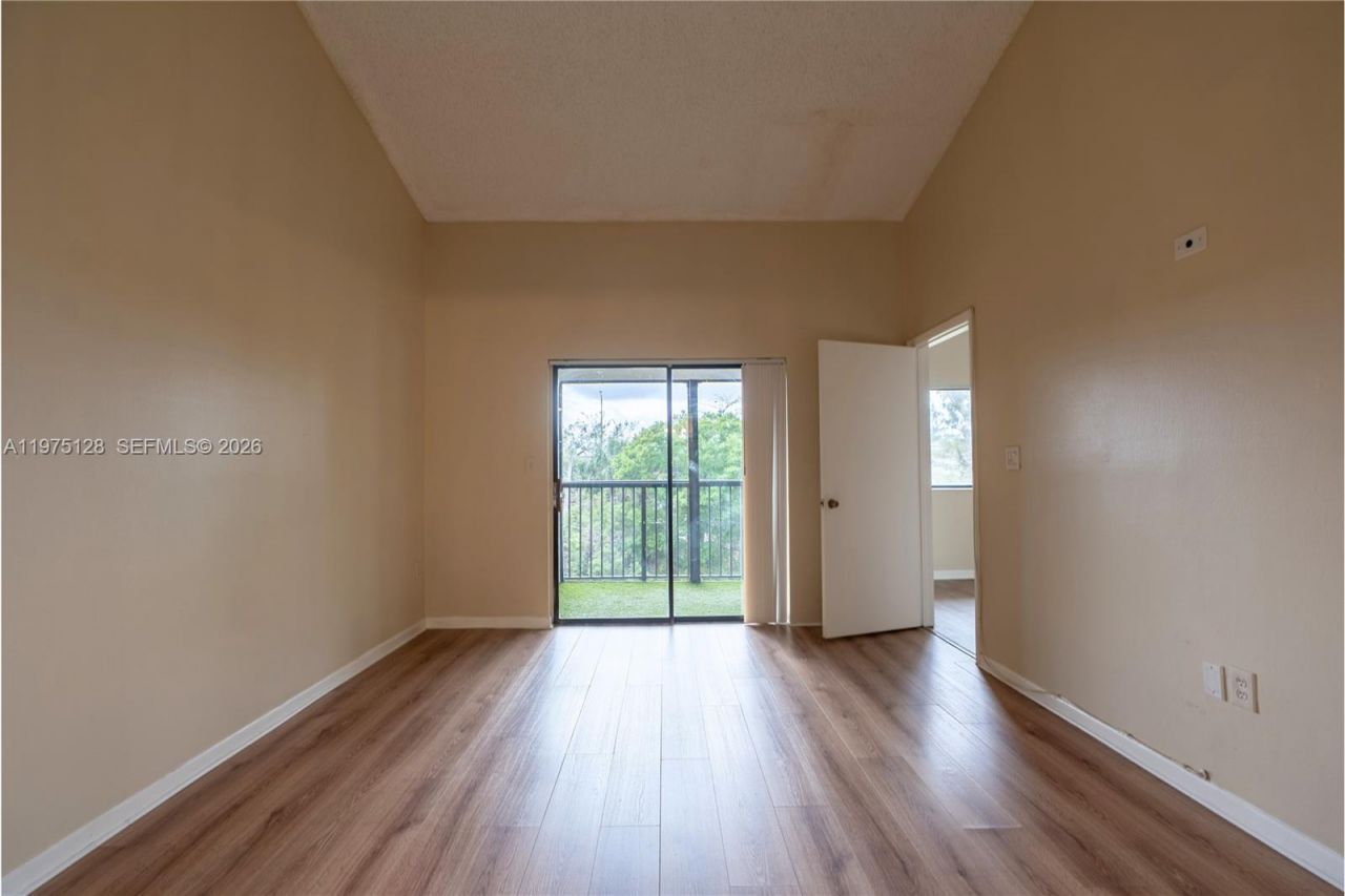 2445 SW 18th Ter , Unit 123, Fort Lauderdale, FL 33315 Photo