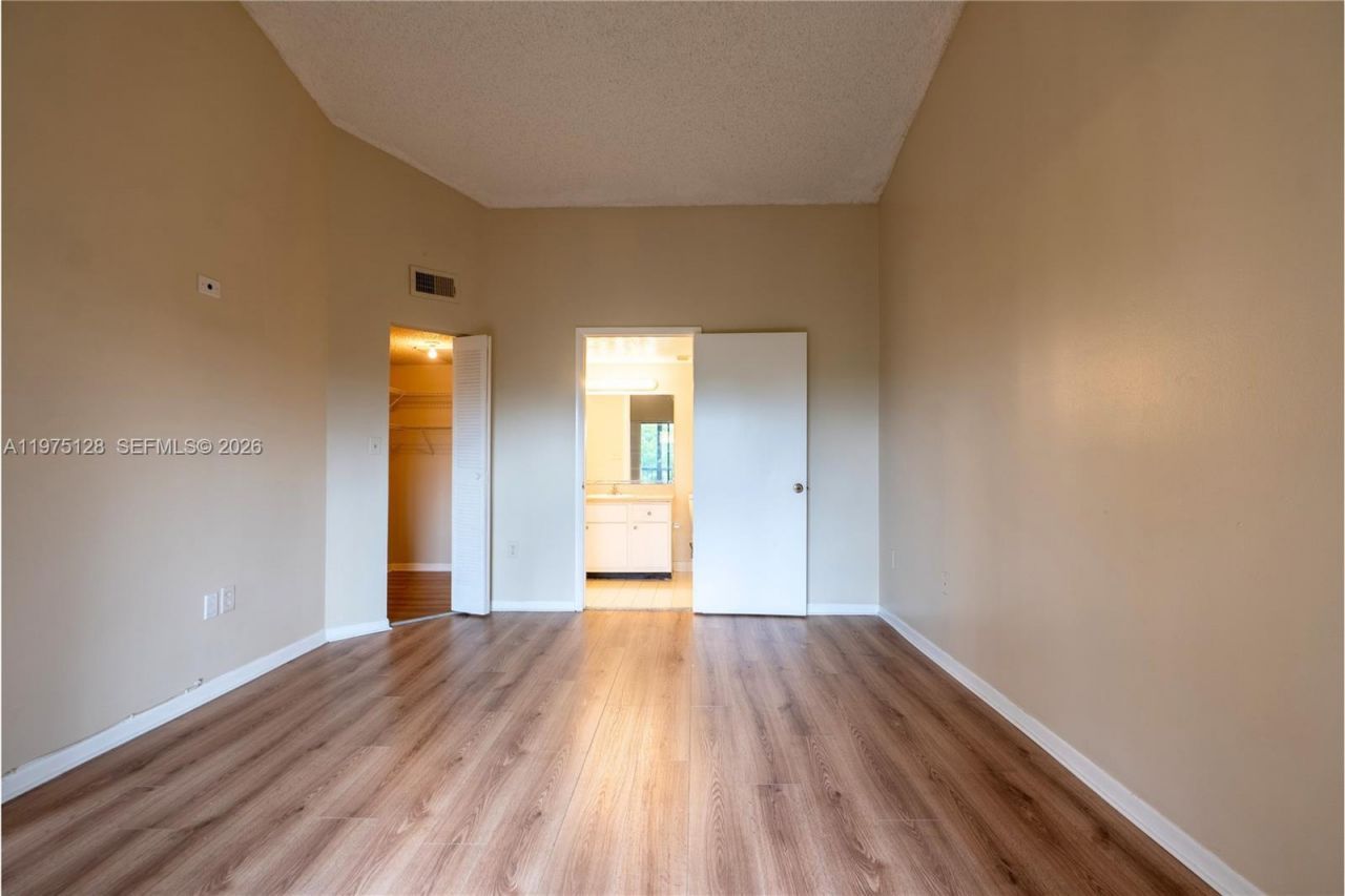 2445 SW 18th Ter , Unit 123, Fort Lauderdale, FL 33315 Photo