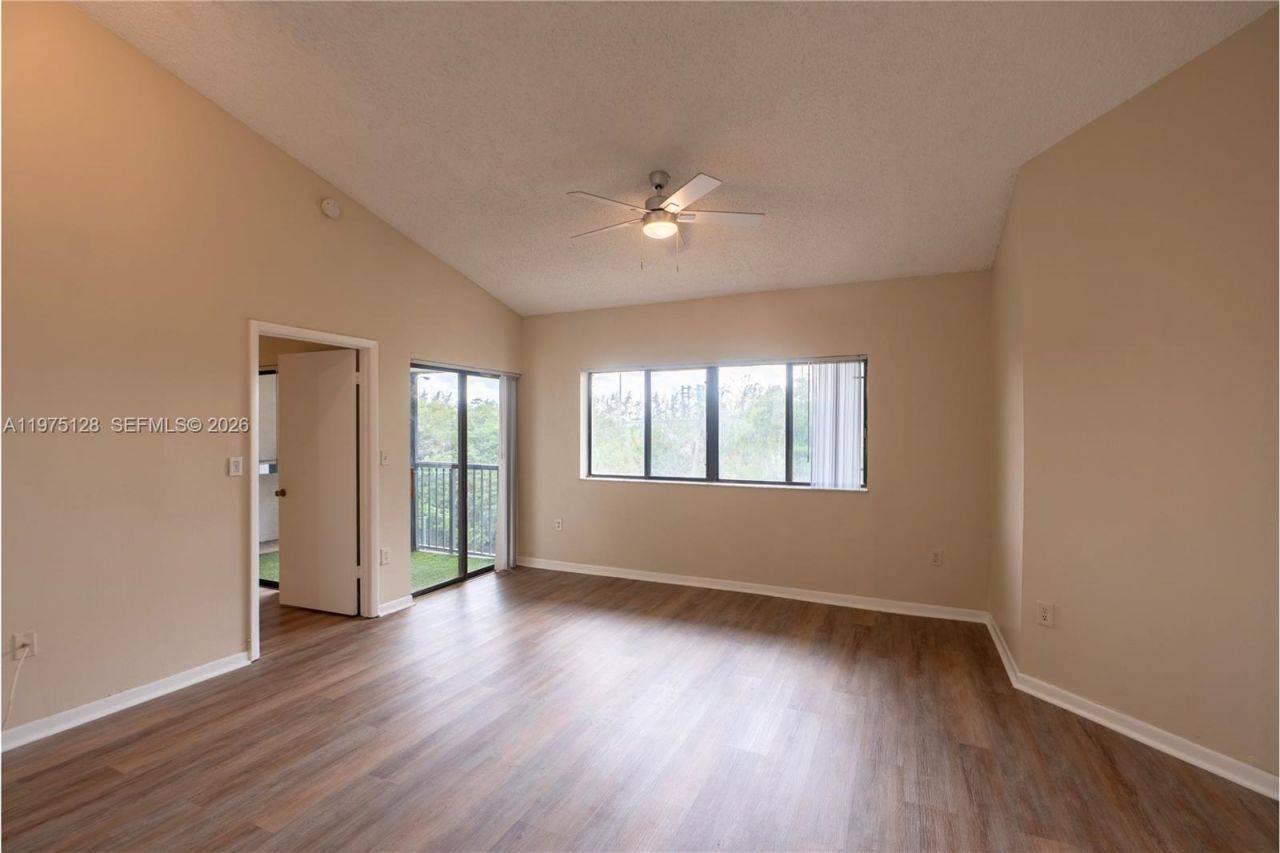 2445 SW 18th Ter , Unit 123, Fort Lauderdale, FL 33315 Photo