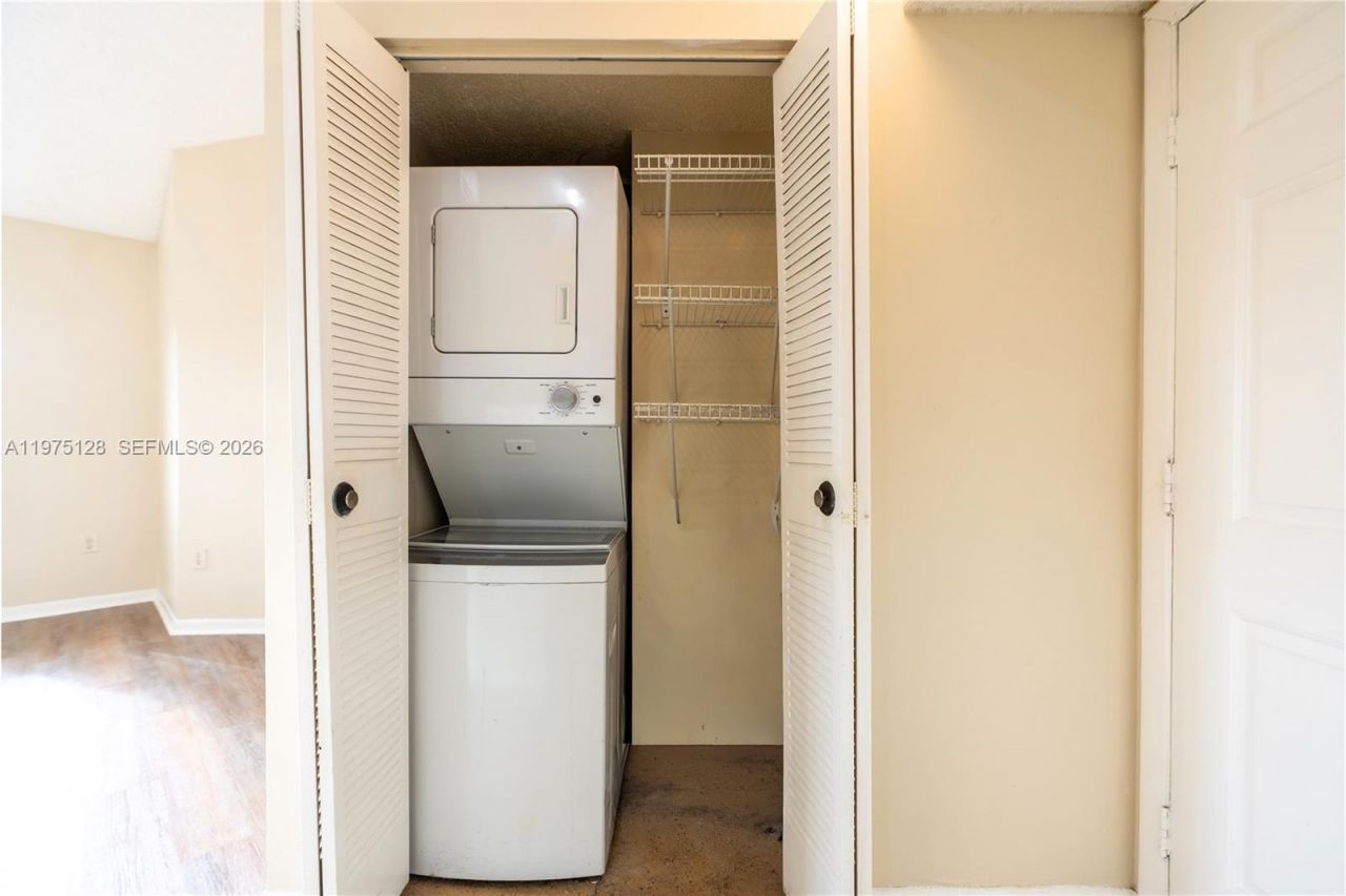 2445 SW 18th Ter , Unit 123, Fort Lauderdale, FL 33315 Photo