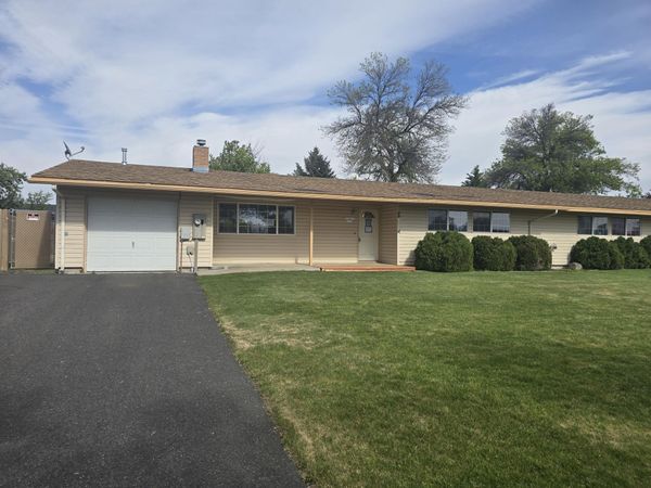 10631 Kincheloe Avenue, Klamath Falls, OR 97603