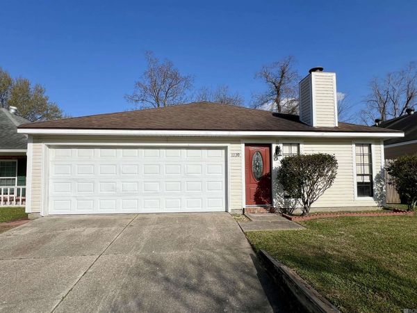 11139 Stanley Aubin Ln, Baton Rouge, LA 70816