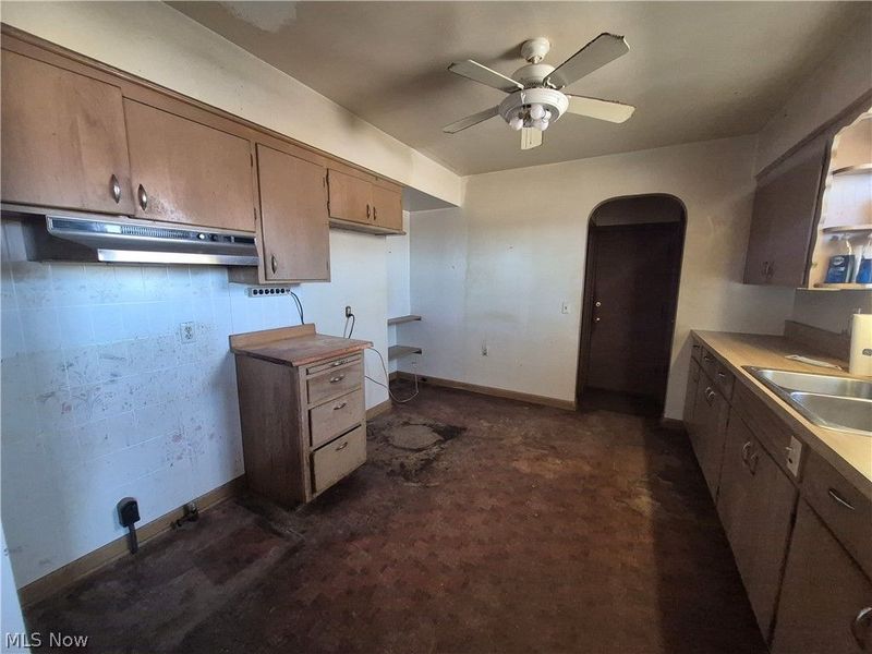 1093 E Schaaf Road , Independence, OH 44131 Photo 3