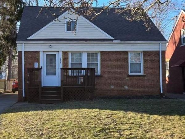 5716 South Boulevard , Maple Heights, OH 44137