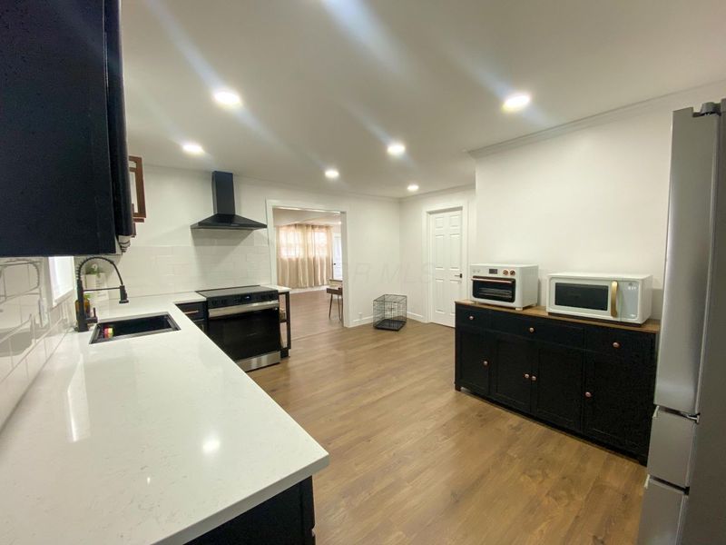 20 E High Street , Jeffersonville, OH 43128 Photo 10