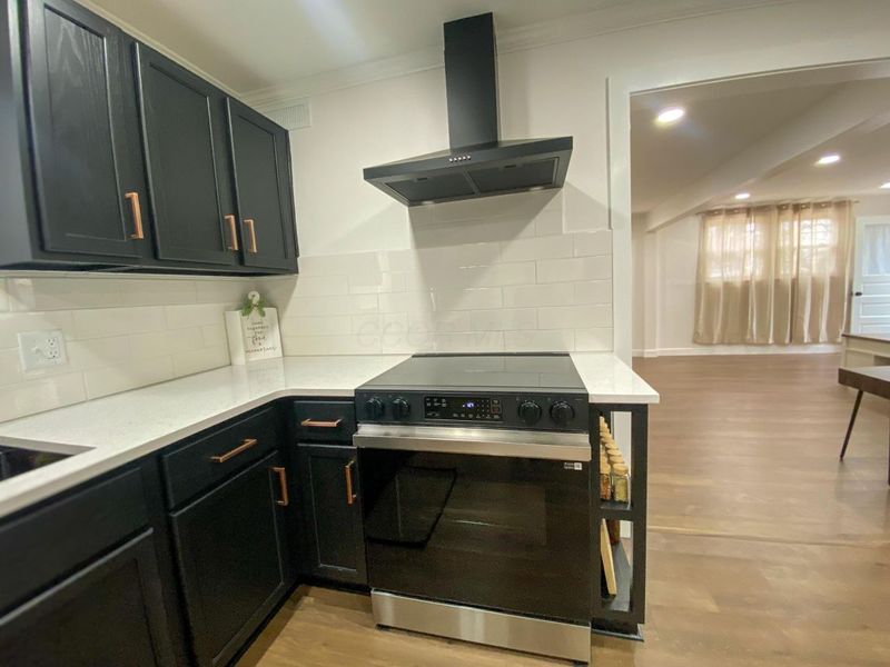 20 E High Street , Jeffersonville, OH 43128 Photo 12