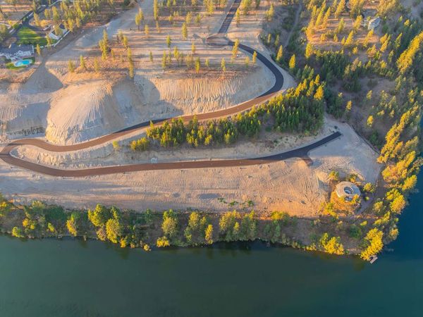 208 Shoreline Way, Nine Mile Falls, WA 99026