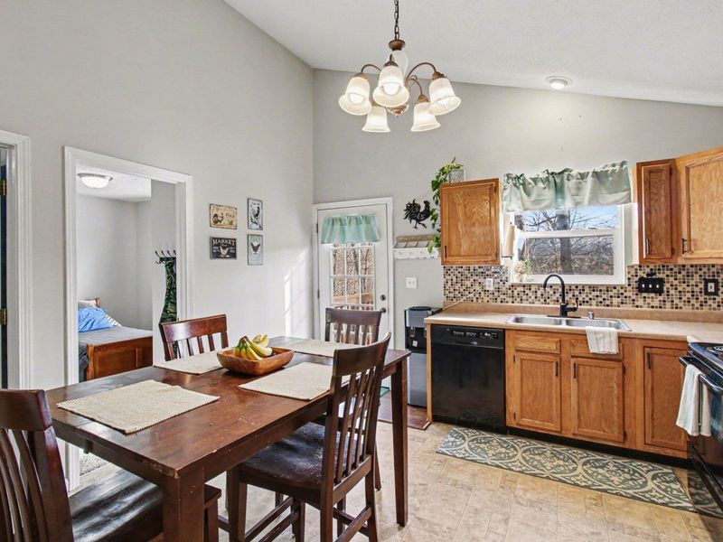 7652 Falls Creek Way, Burlington, KY 41005 Photo 8