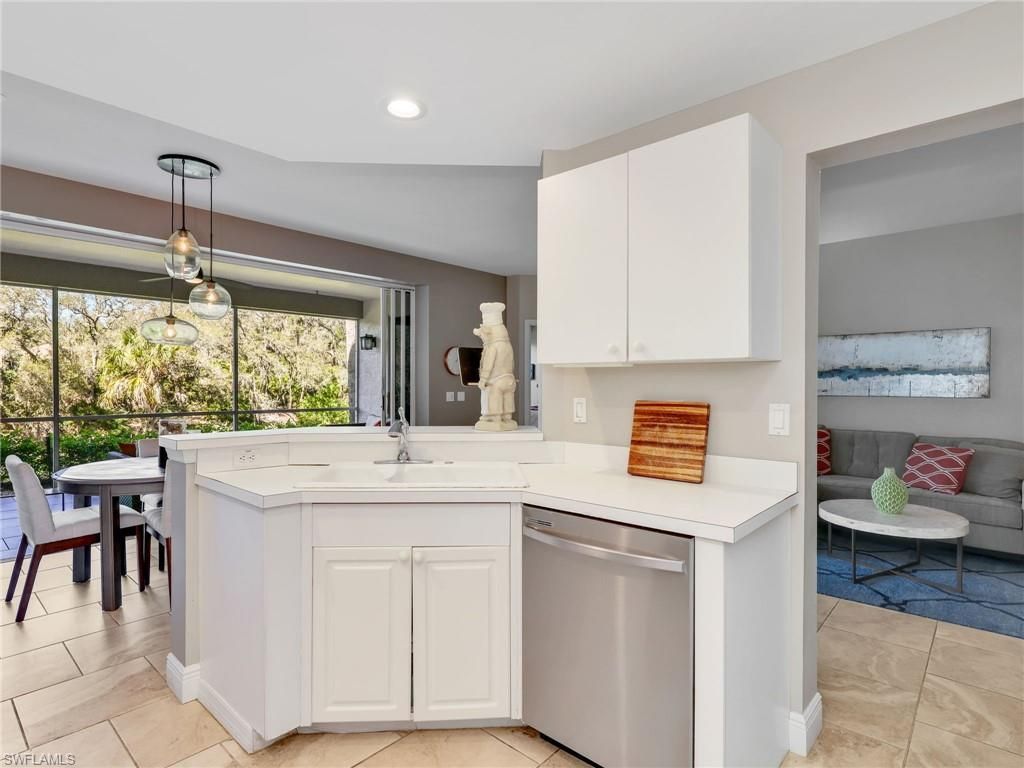 25220 Pelican Creek Cir, Unit 102, Bonita Springs, FL 34134 Photo