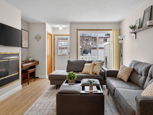 4065 Wilshire Circle , Unit 8, Shoreview, MN 55126