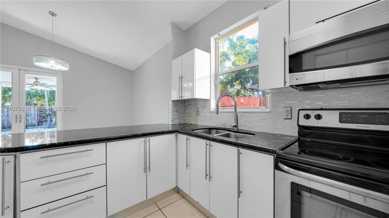 12896 SW 54th Ct, Miramar, FL 33027 Photo