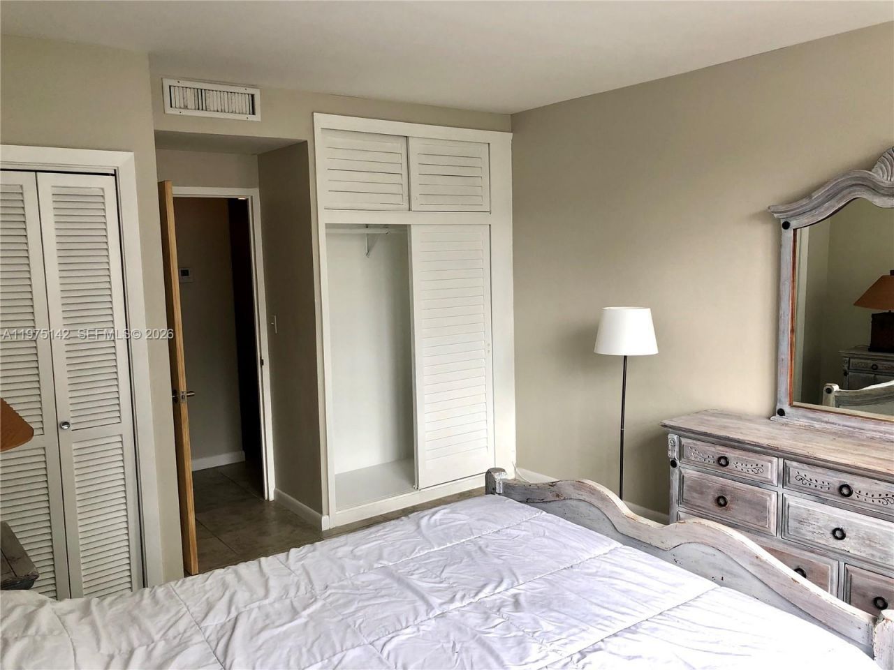 1408 Brickell Bay Dr , Unit 404, Miami, FL 33131 Photo