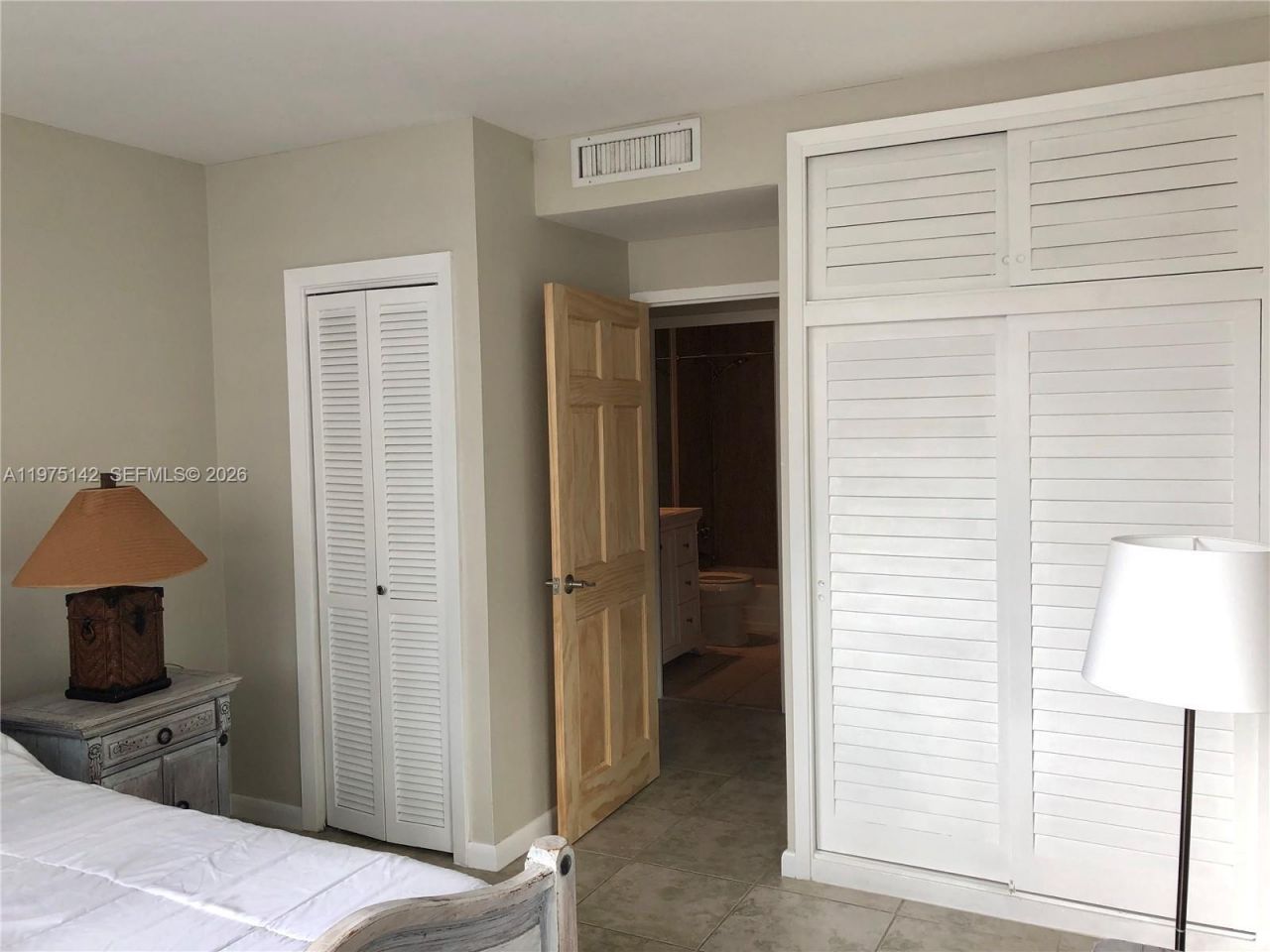 1408 Brickell Bay Dr , Unit 404, Miami, FL 33131 Photo