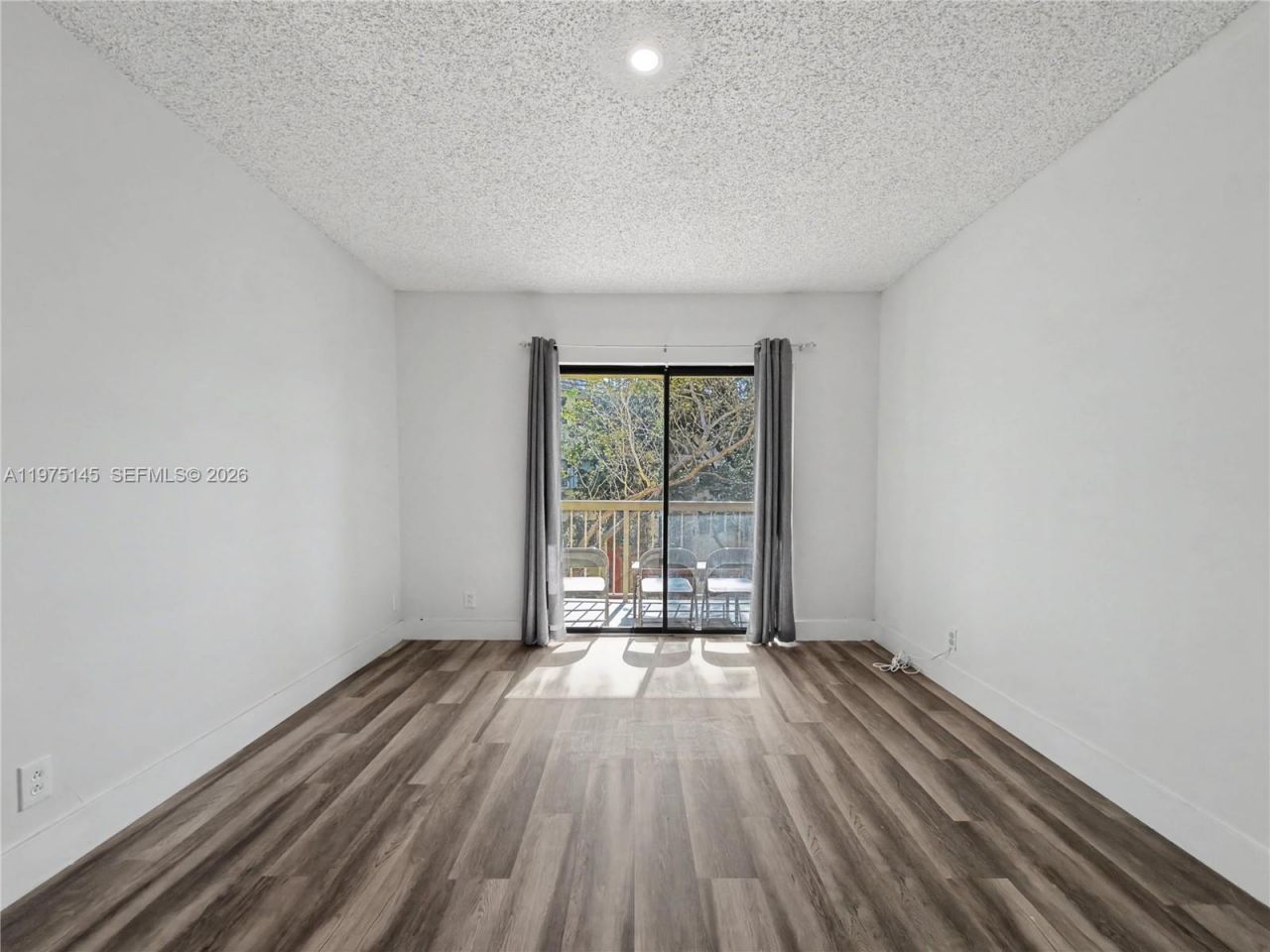 8120 Geneva Ct, Unit 453, Doral, FL 33166 Photo