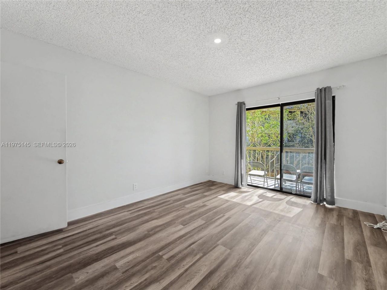 8120 Geneva Ct, Unit 453, Doral, FL 33166 Photo