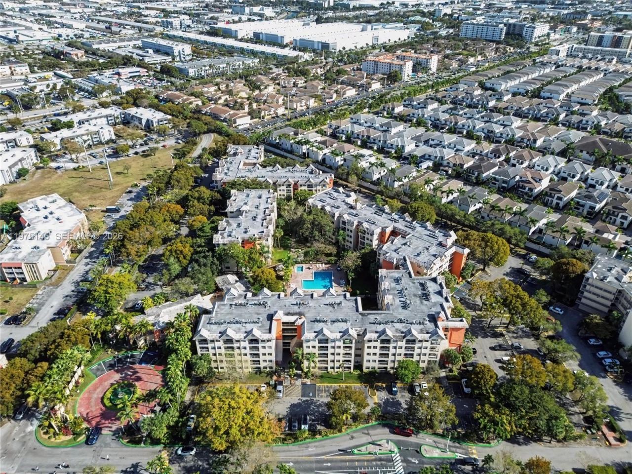 8120 Geneva Ct, Unit 453, Doral, FL 33166 Photo