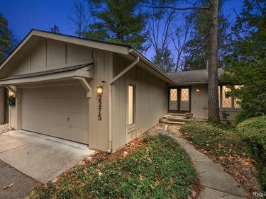 2275 FOREST GLEN, West Bloomfield Twp, MI 48324