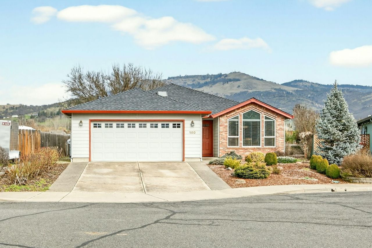 160 Meadow View Drive, Phoenix, OR 97535 Main Photo