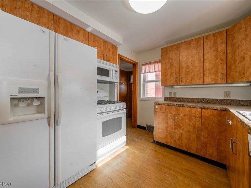 1899 Lawnway Road , South Euclid, OH 44121 Photo 10