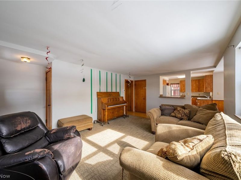 1899 Lawnway Road , South Euclid, OH 44121 Photo 3