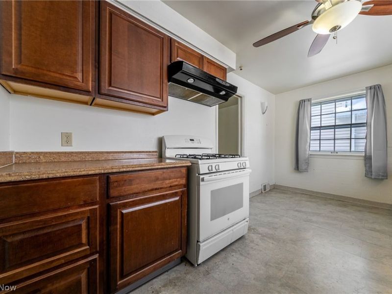 4602 College Road , South Euclid, OH 44121 Photo 10