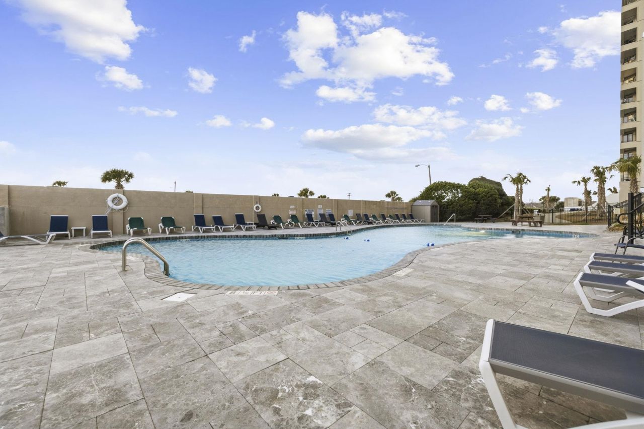 5905 S Kings Hwy.  Photo 20