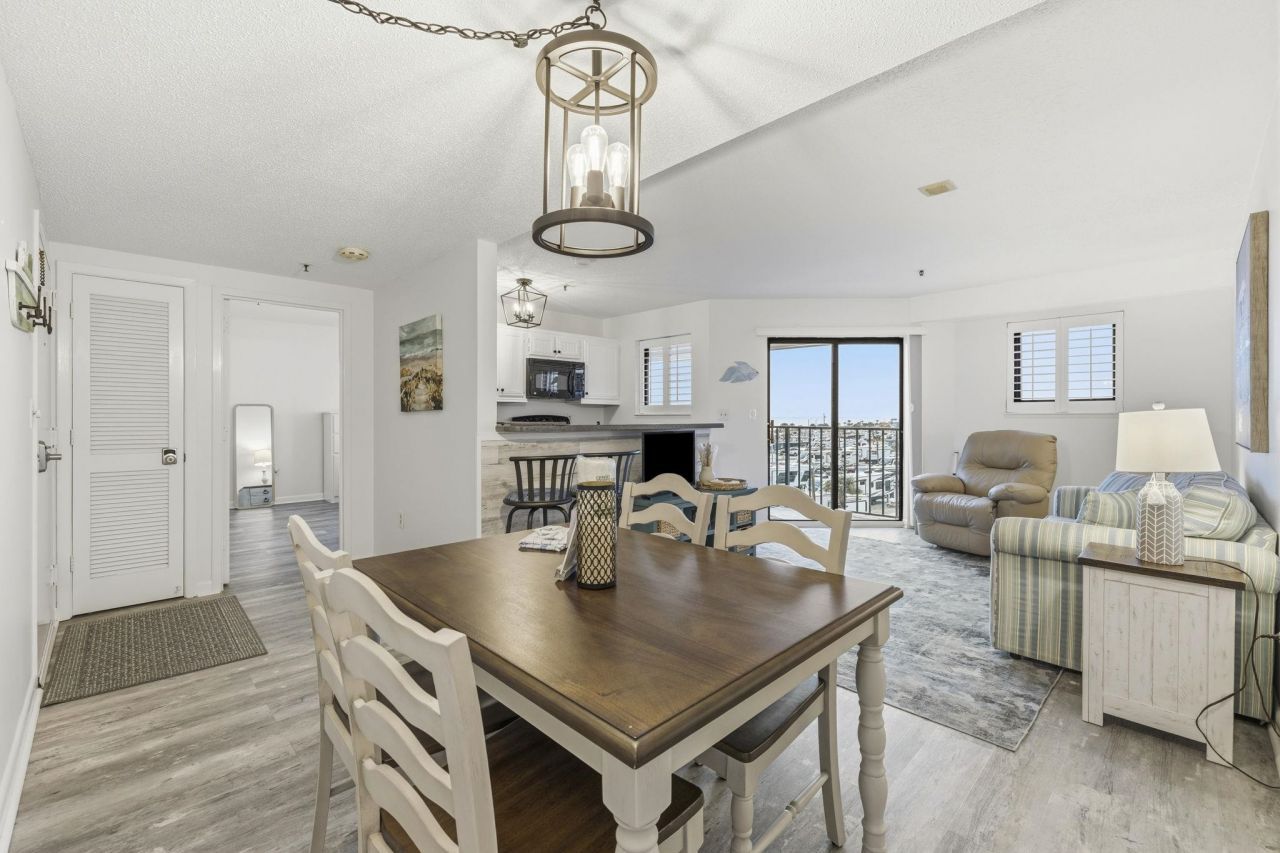 5905 S Kings Hwy.  Photo 6