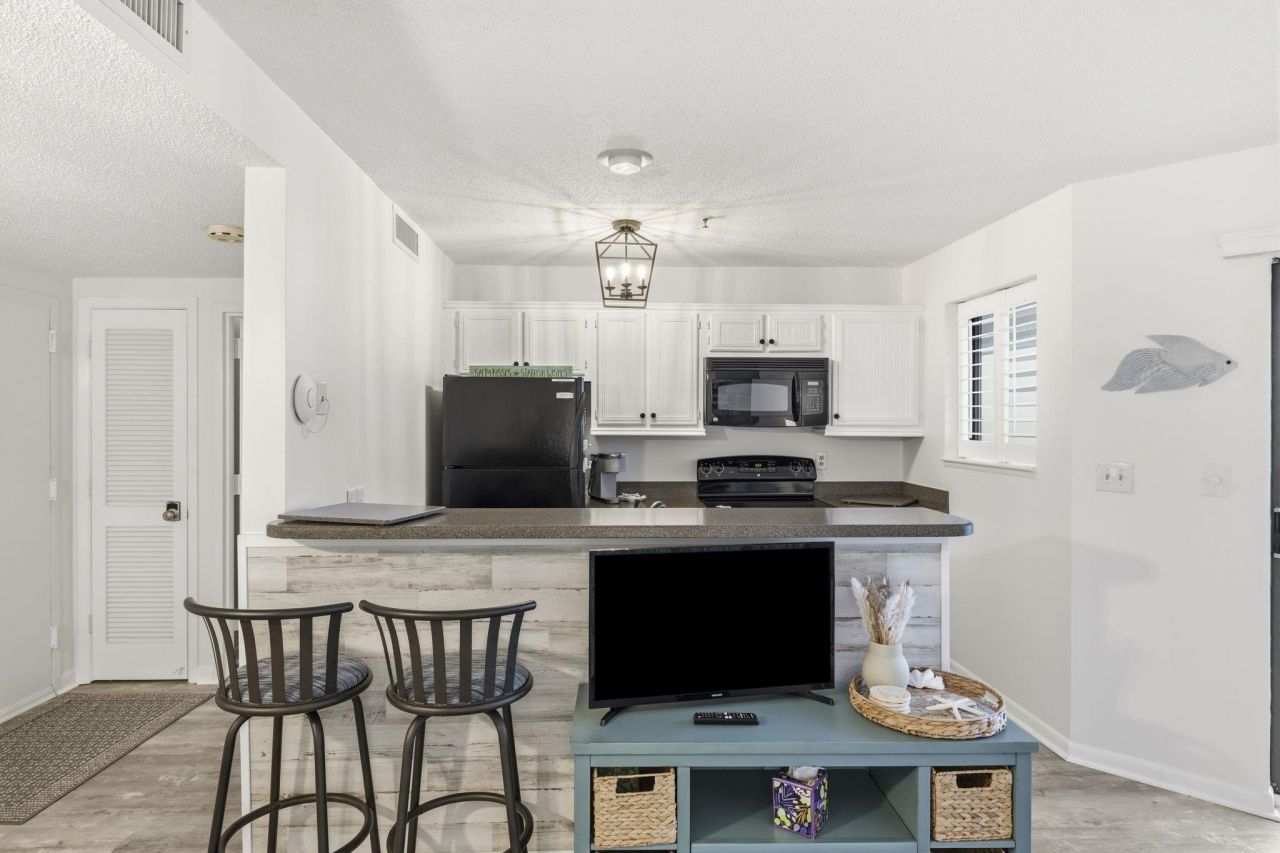 5905 S Kings Hwy.  Photo 9