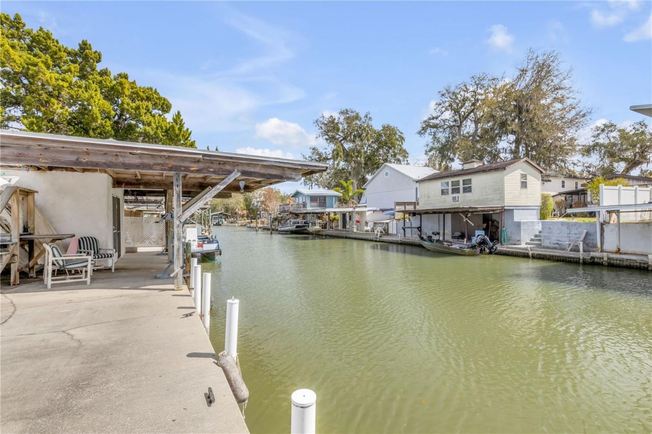 201 Gary Avenue, Oak Hill, FL 32759 Photo