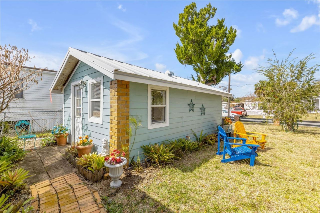 201 Gary Avenue, Oak Hill, FL 32759 Photo