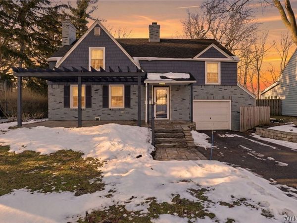 51 Meadowbrook Road, Buffalo, NY 14221