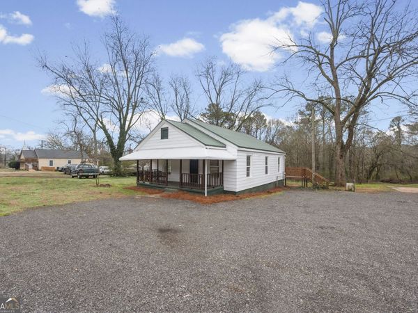 802 E McIntosh Road, Griffin, GA 30223