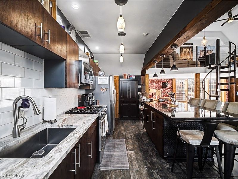 37931 Vine Street, Willoughby, OH 44094 Photo 10