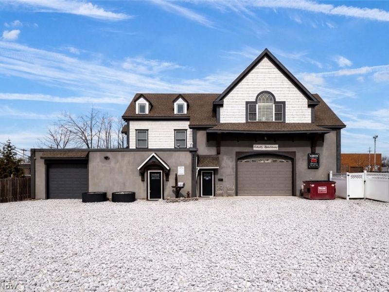 37931 Vine Street, Willoughby, OH 44094 Photo 2