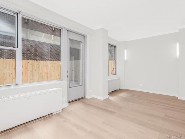 330 E 49th Street, Unit 1E, New York (Manhattan), NY 10017