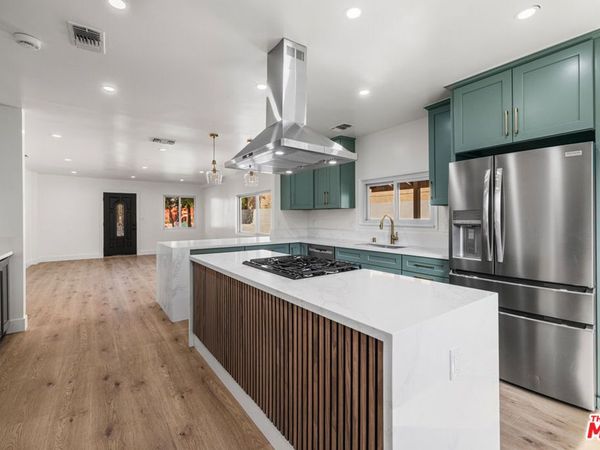 238 Thorne Street, Los Angeles, CA 90042