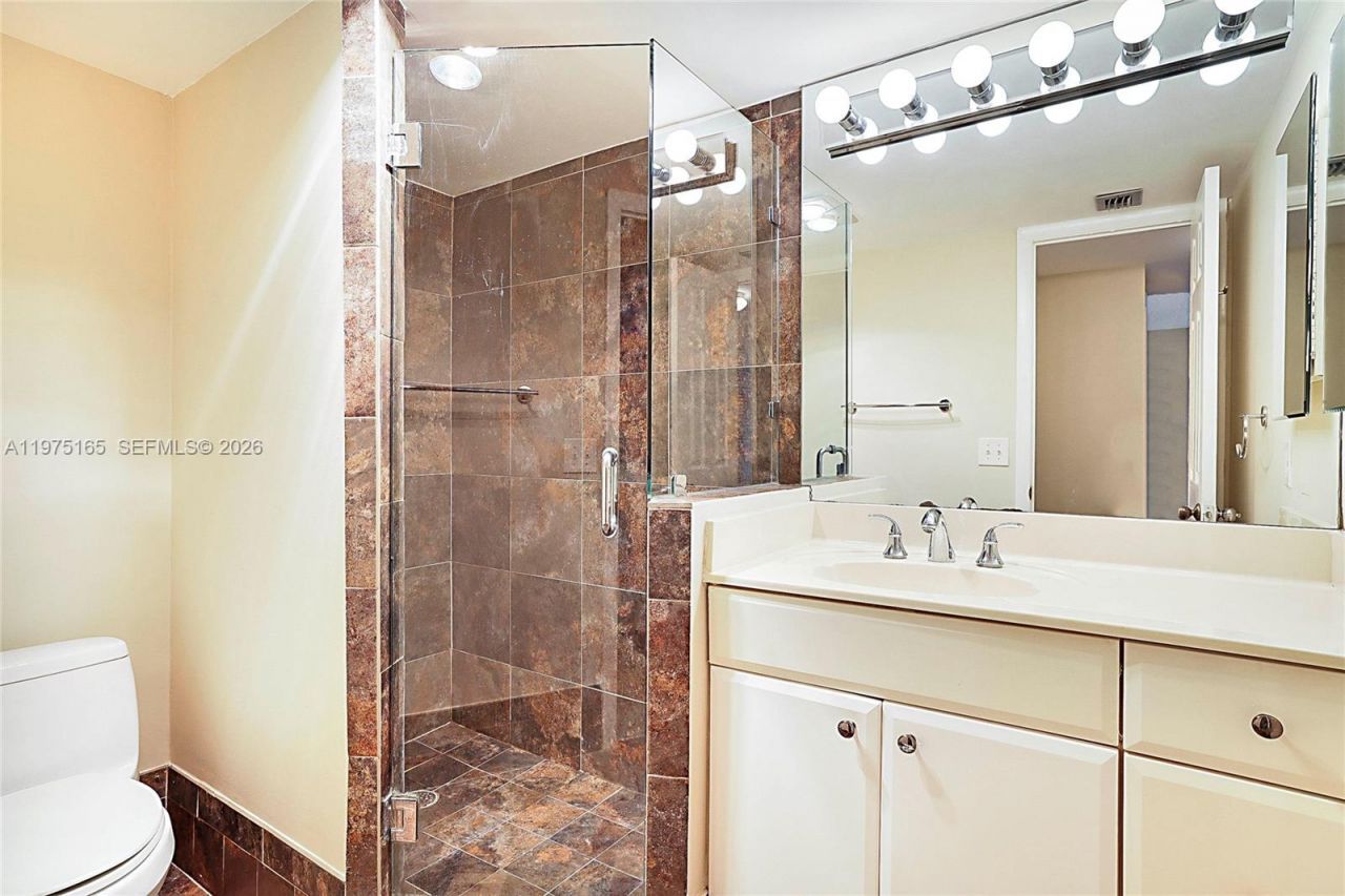 1036 Us Highway 1 , Unit 216, North Palm Beach, FL 33408 Photo