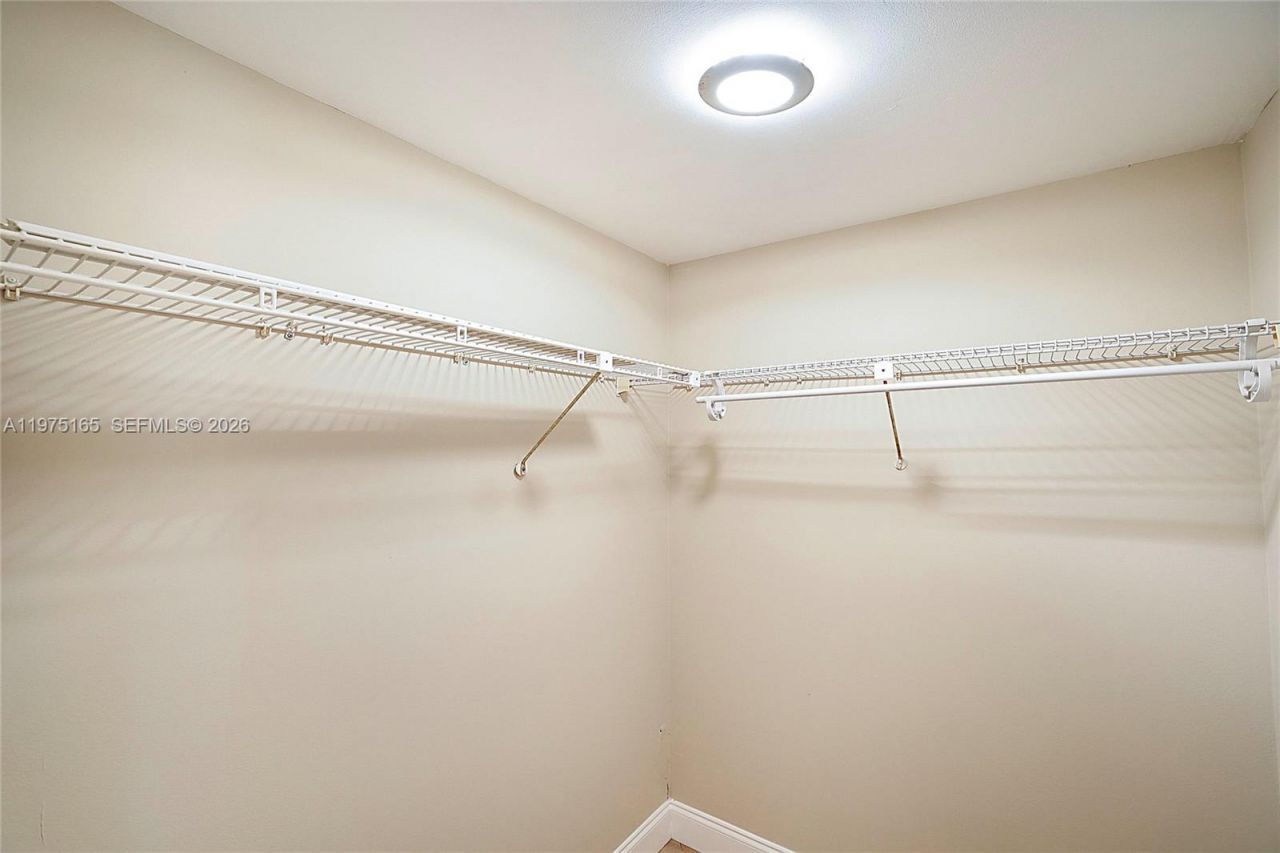 1036 Us Highway 1 , Unit 216, North Palm Beach, FL 33408 Photo