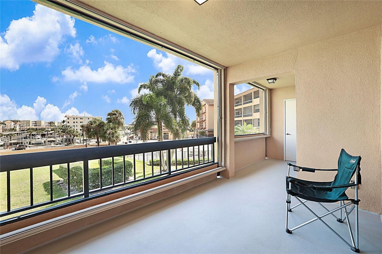 1036 Us Highway 1 , Unit 216, North Palm Beach, FL 33408 Photo